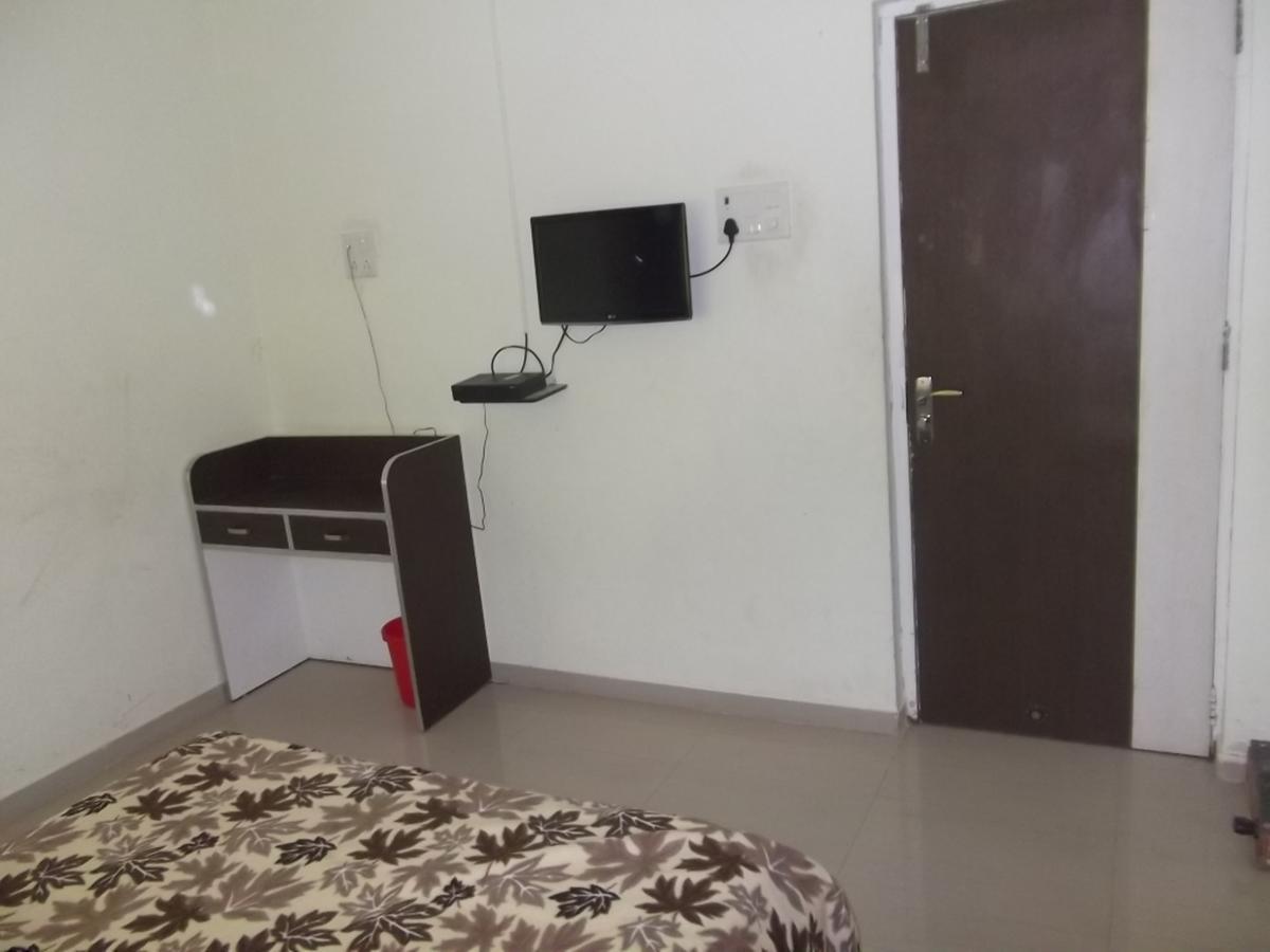 Hotel Rajyog Ranjangaon Ganpati Habitación foto